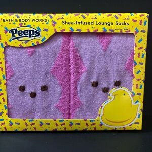 **Sold Out*** Bath & Body Works Pink Shea-Infused Lounge Socks